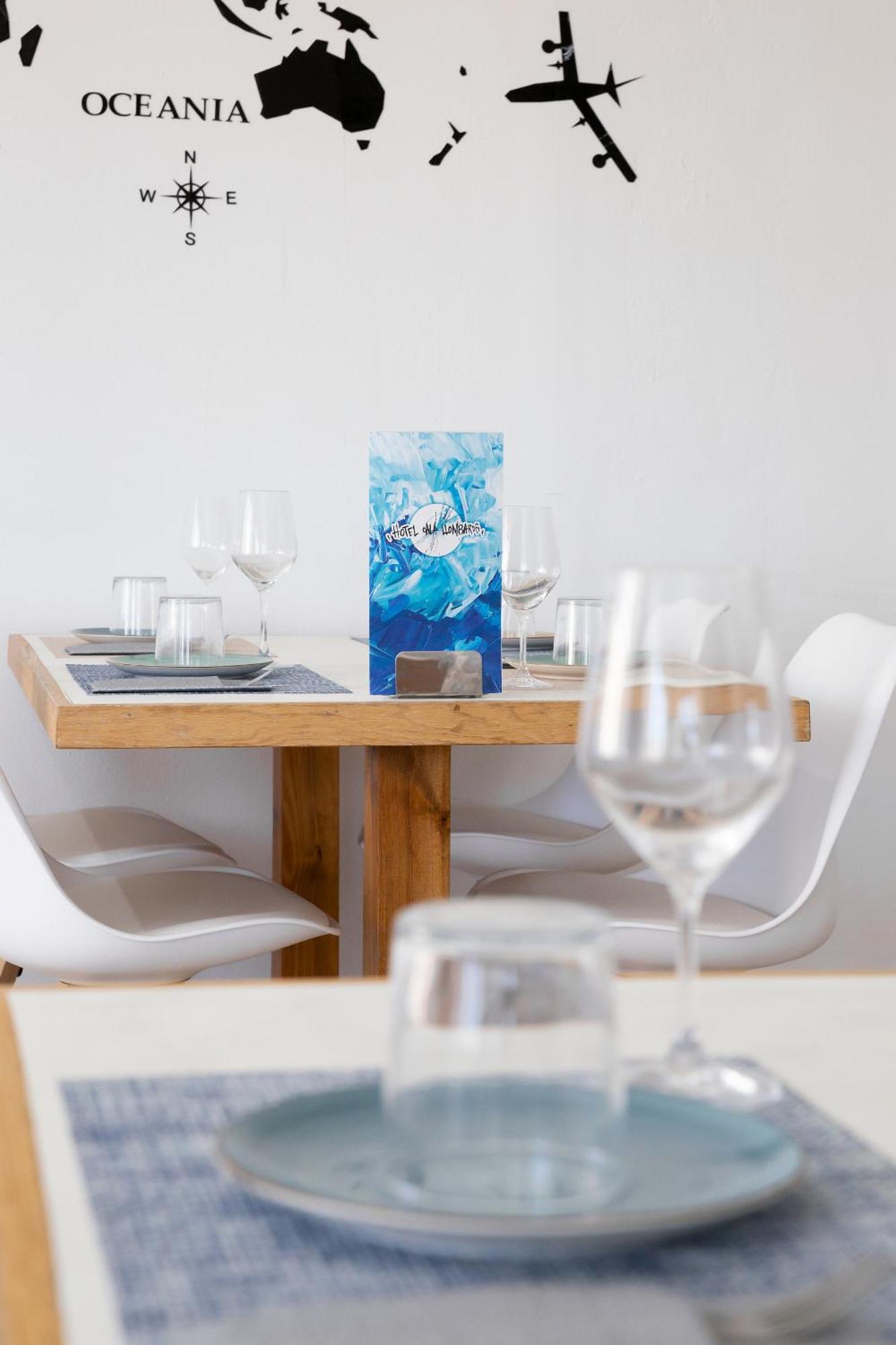 Hostal Cala Llombards Eksteriør bilde